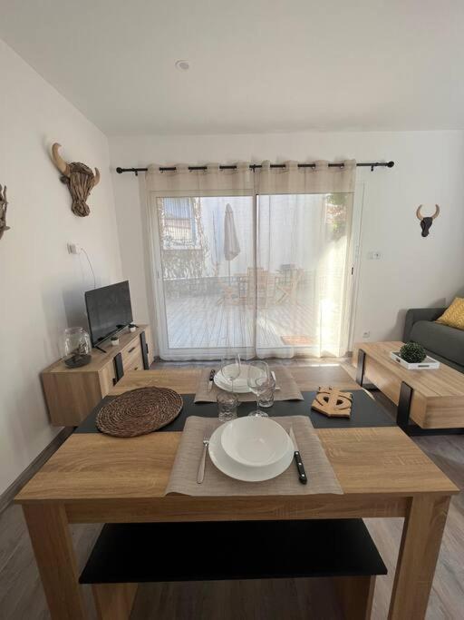 "Le Nature" Camargue Jardin อาร์ลส์ ภายนอก รูปภาพ