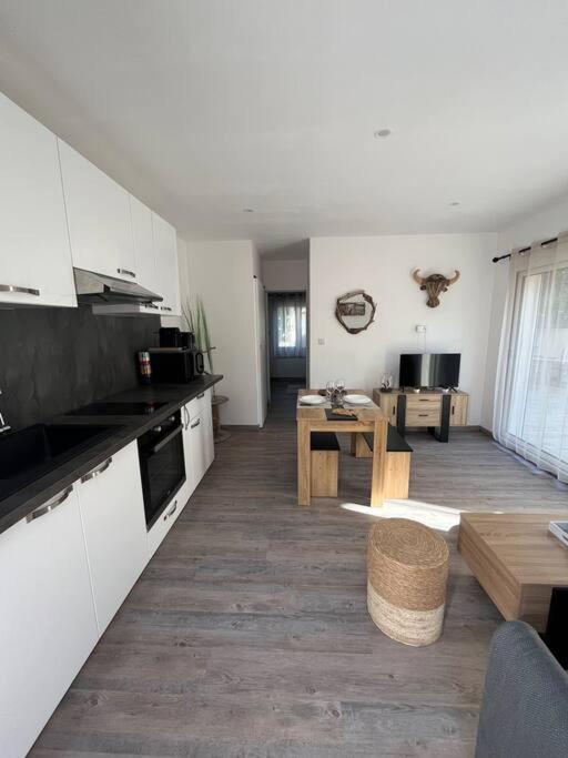 "Le Nature" Camargue Jardin อาร์ลส์ ภายนอก รูปภาพ